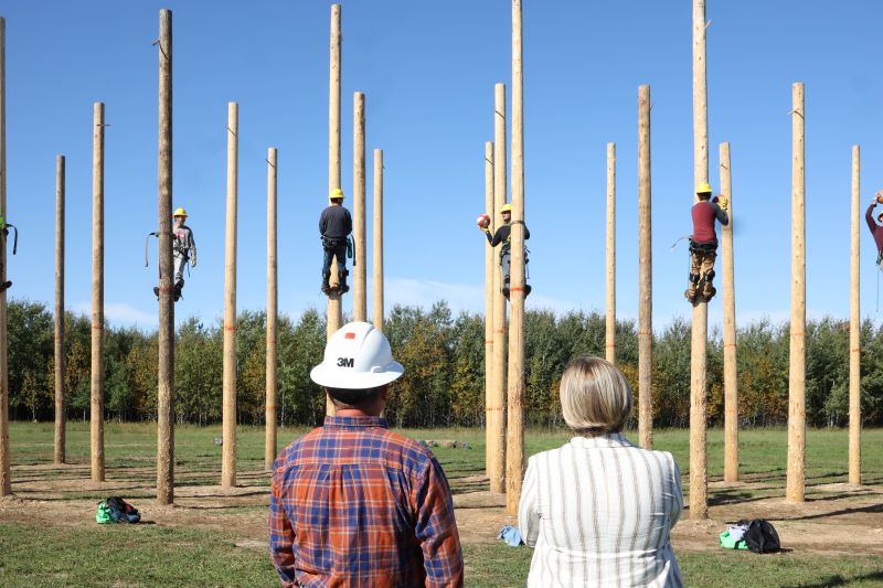 Lineworkers in Wadena