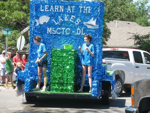 A parade in Detroit Lakes in 2009