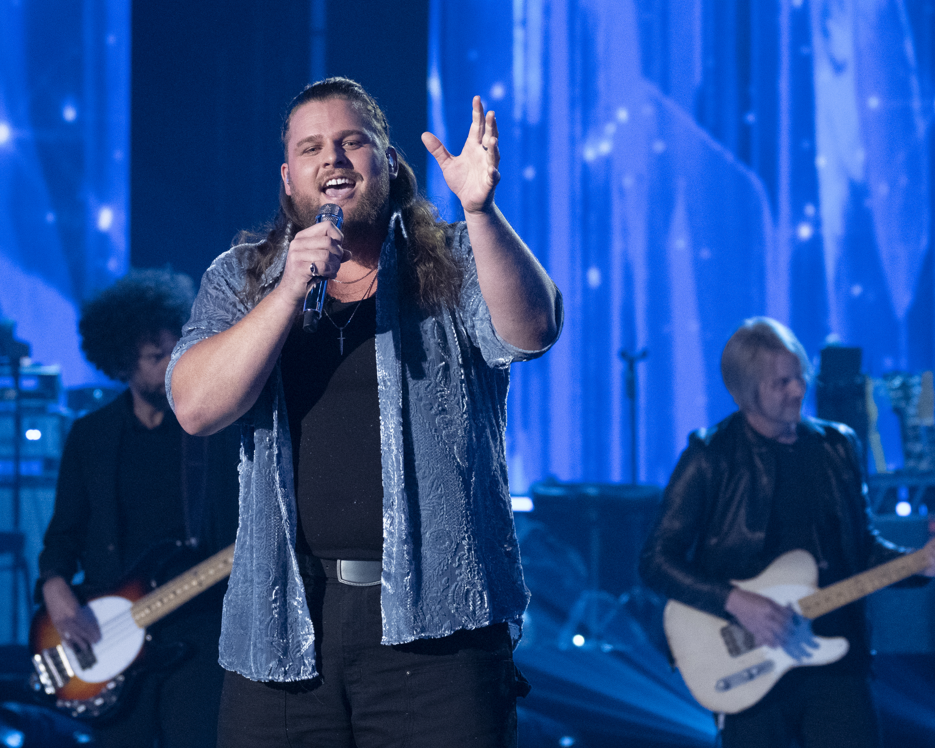 Chris Tunseth, during his performance at the April 20, Disney-themed “American Idol.”  (Disney/Eric McCandless/American Idol Press Photo)