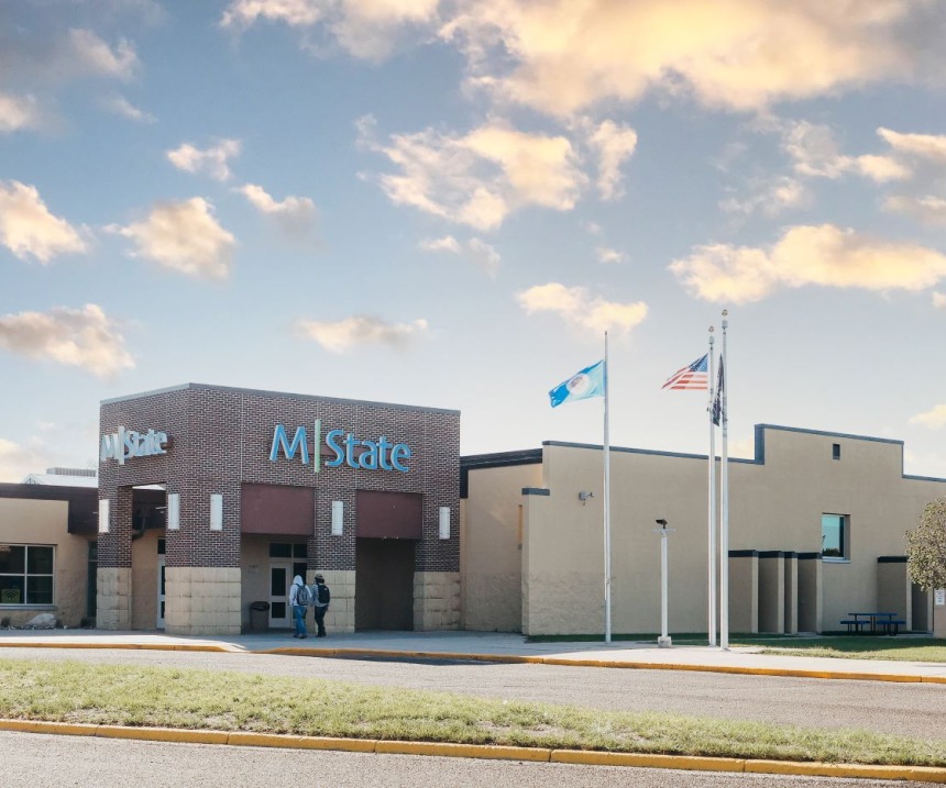 M State Wadena campus exterior