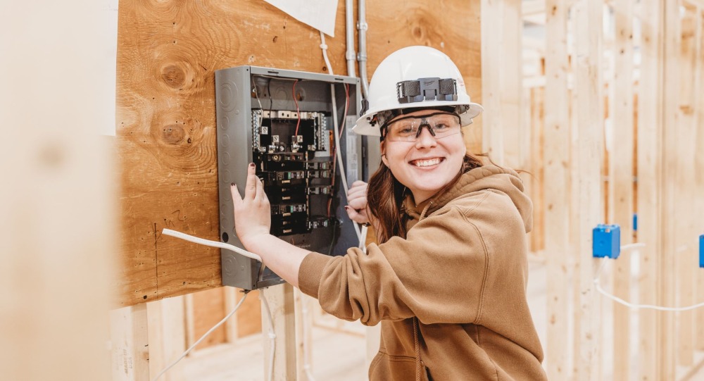 Electrical Technology hero 2024